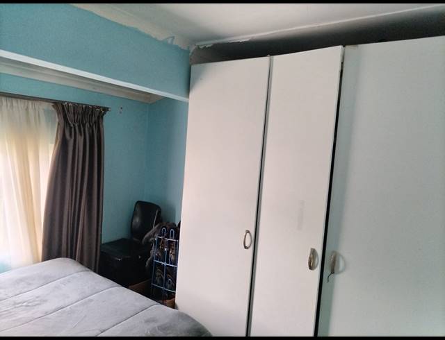4 BEDROOM FREESTANDING FOR SALE IN WYEBANK